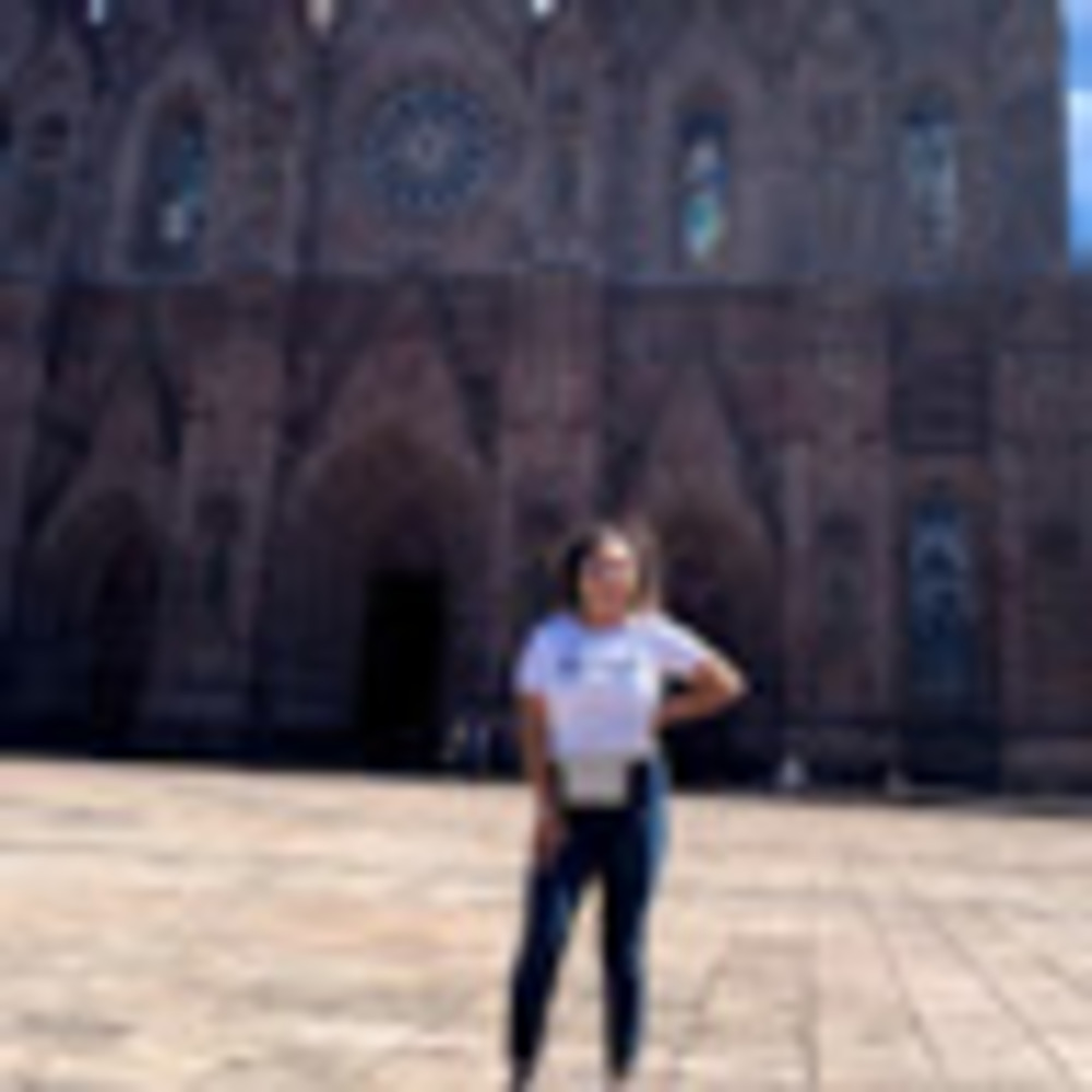 Meet your Posher, Vanessa
